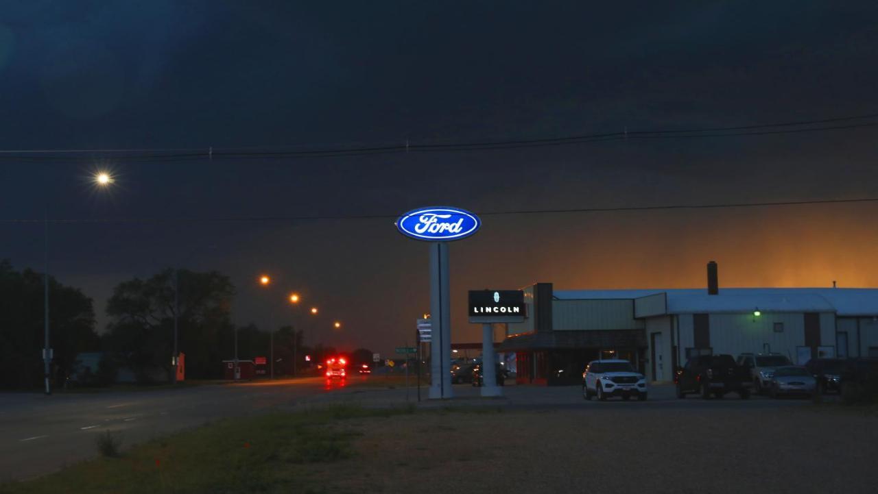 Raine Motel Valentine Exterior photo