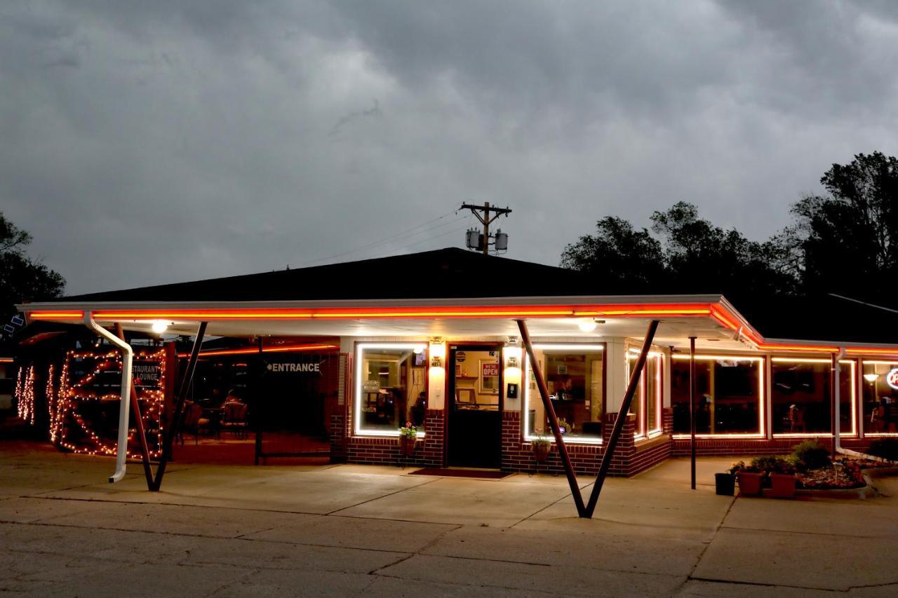 Raine Motel Valentine Exterior photo